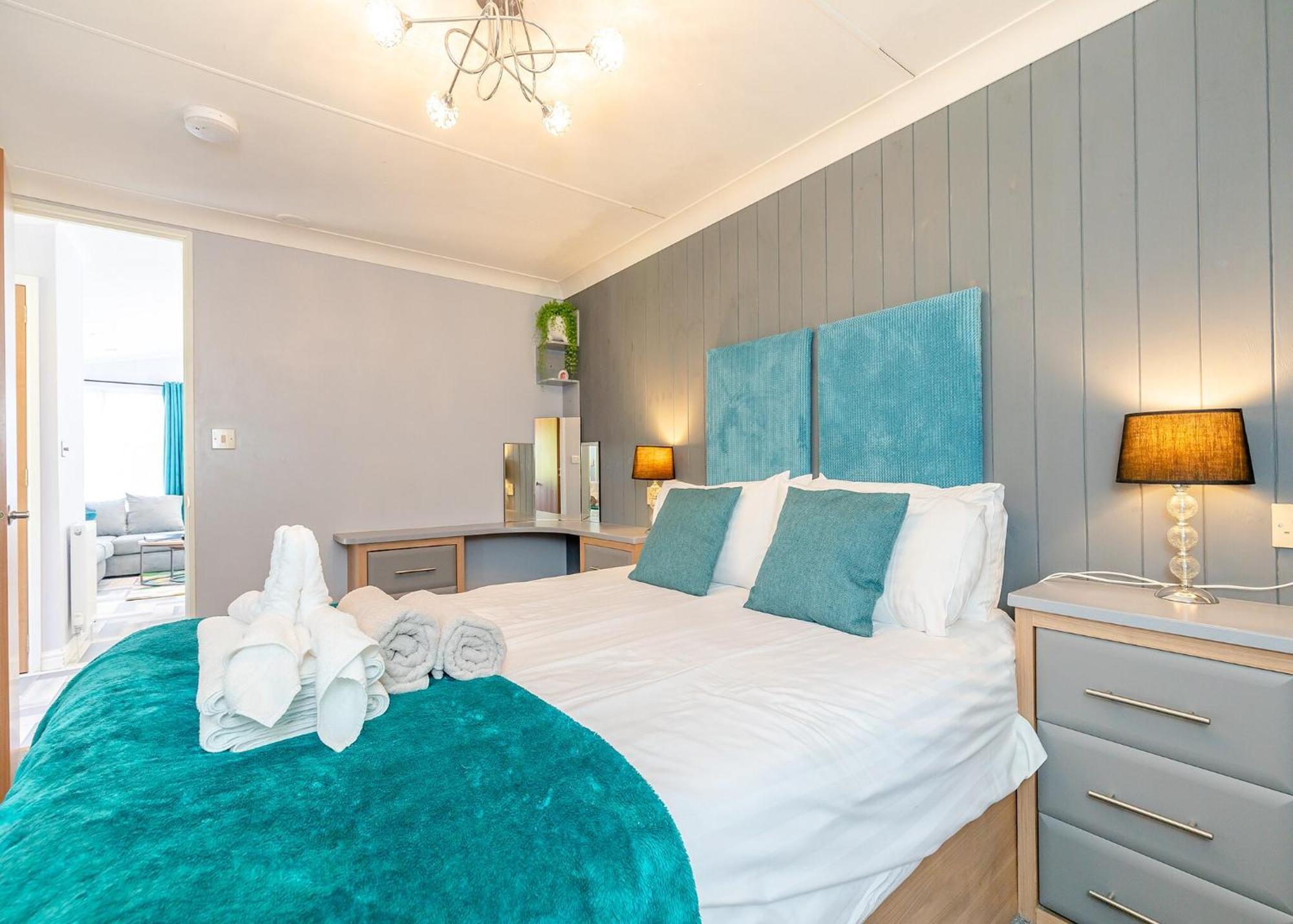 Longnor Wood Holiday Park Екстер'єр фото