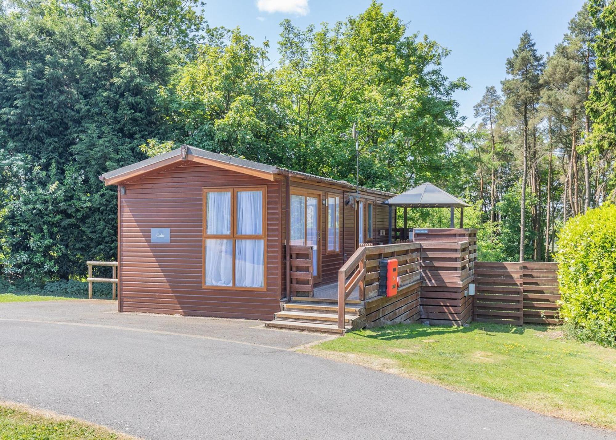 Longnor Wood Holiday Park Екстер'єр фото