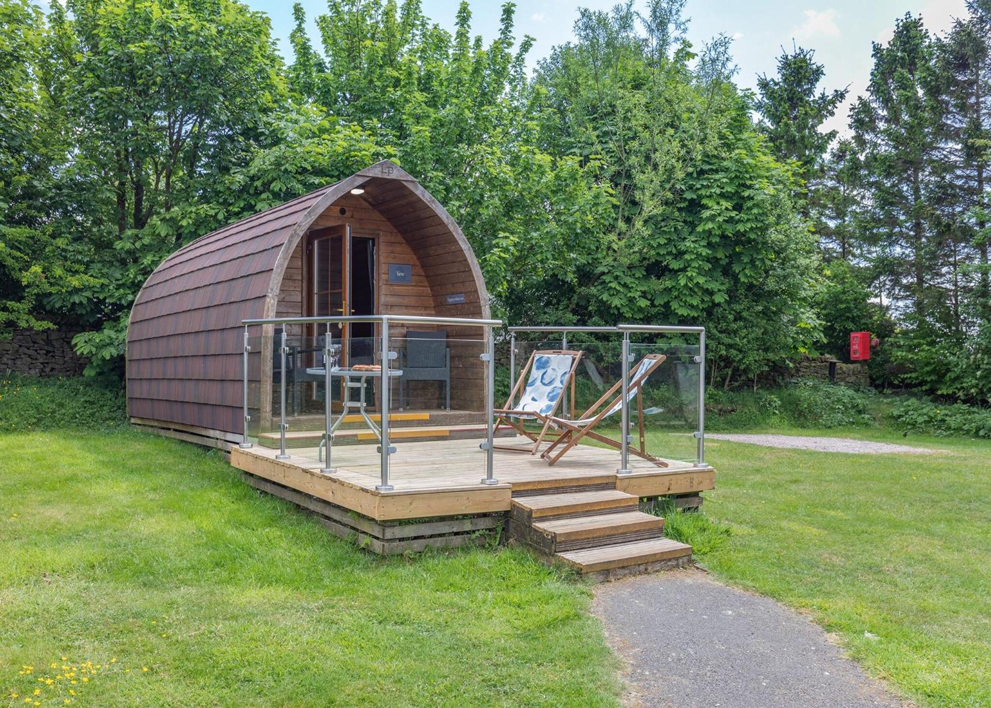 Longnor Wood Holiday Park Екстер'єр фото