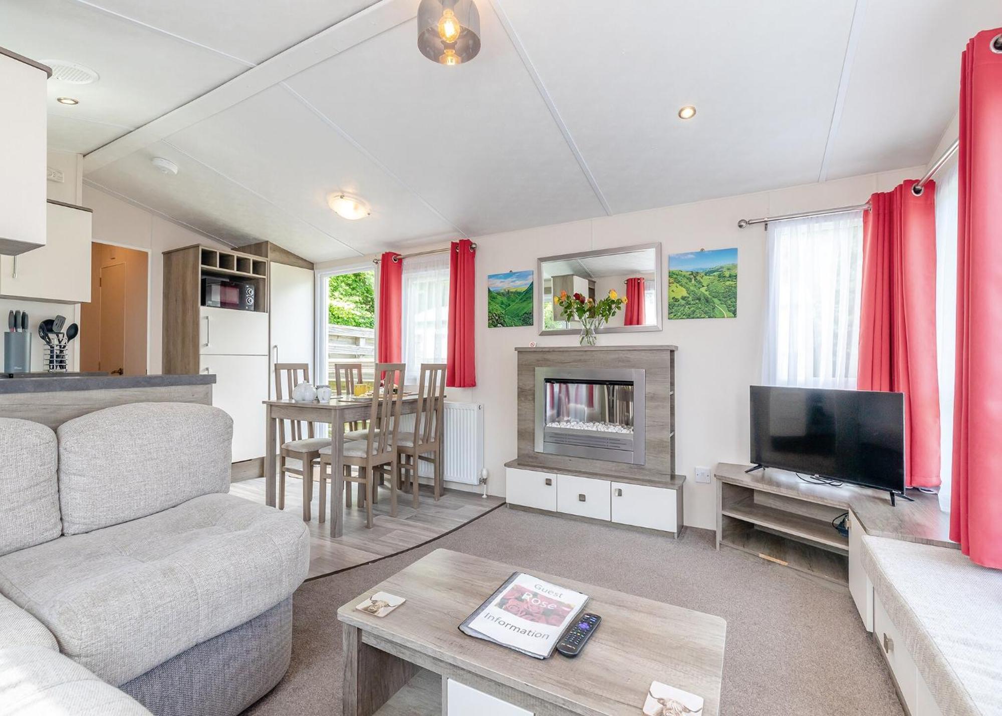 Longnor Wood Holiday Park Екстер'єр фото
