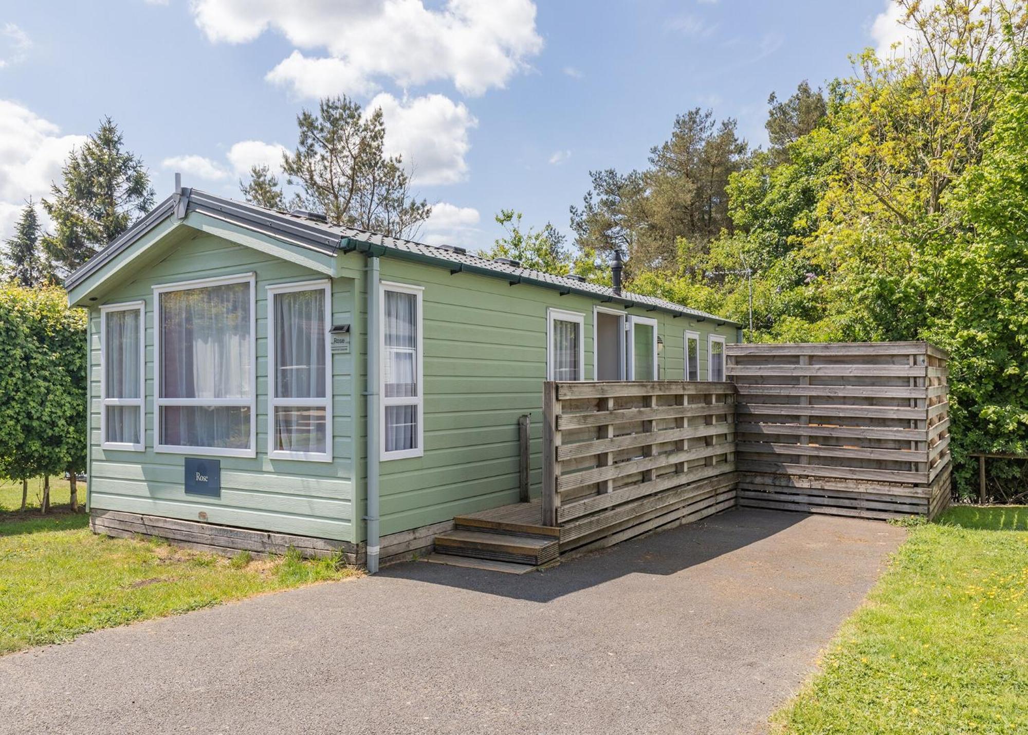 Longnor Wood Holiday Park Екстер'єр фото