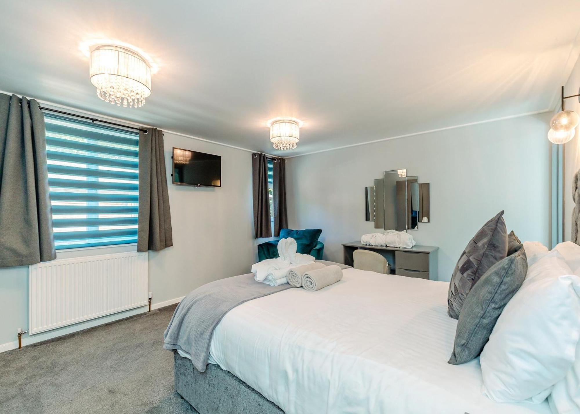 Longnor Wood Holiday Park Екстер'єр фото